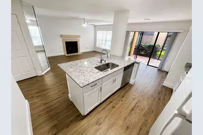 4702 Sutton Terrace #108, Orlando, FL 32811 - Photo 8