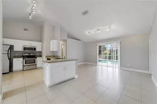 309 Wild Forrest Dr, Davenport, FL 33837 - Photo 6