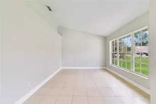309 Wild Forrest Dr, Davenport, FL 33837 - Photo 2