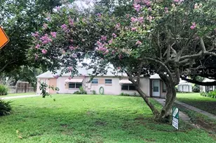 5555 Barton Dr, Orlando, FL 32807 - Photo 1