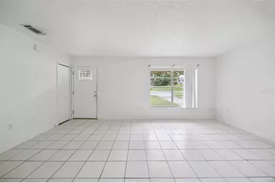 397 S Orange Avenue, Orange City, FL 32763 - Photo 8