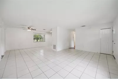 397 S Orange Avenue, Orange City, FL 32763 - Photo 10