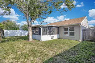 1119 Tyler Lake Cir, Orlando, FL 32839 - Photo 24