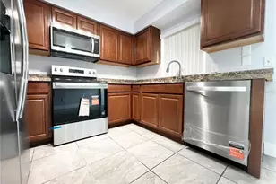 11340 Cardiff Dr, Orlando, FL 32837 - Photo 4