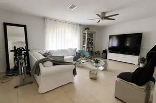 984 Derbyshire Dr, Kissimmee, FL 34758 - Photo 4
