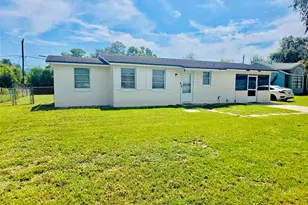1701 Montecito Ave, Deltona, FL 32738 - Photo 2