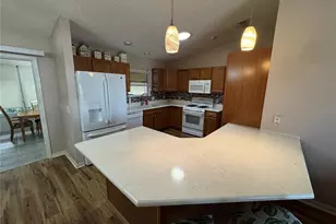 17481 SE 76th Flintlock Terrace, The Villages, FL 32162 - Photo 12