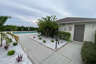 82 Lakepointe Cir, Kissimmee, FL 34743 - Photo 32