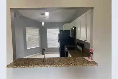 82 Lakepointe Circle #82, Kissimmee, FL 34743 - Photo 10