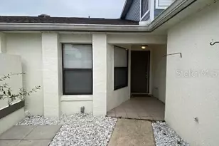 82 Lakepointe Cir, Kissimmee, FL 34743 - Photo 6