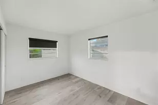 131 Emerald Ln, Largo, FL 33771 - Photo 24