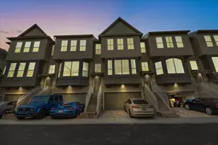 4336 Spinnaker Cove Ln, Tampa, FL 33615 - Photo 2