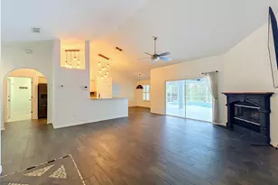 9418 Meadow Crest Ln, Clermont, FL 34711 - Photo 10