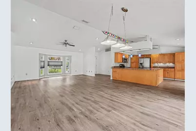 6736 Nells Way, Lakeland, FL 33813 - Photo 4