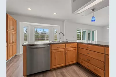 6736 Nells Way, Lakeland, FL 33813 - Photo 10