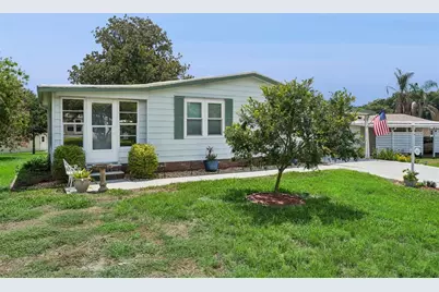 903 Oleander Street, Lady Lake, FL 32159 - Photo 2