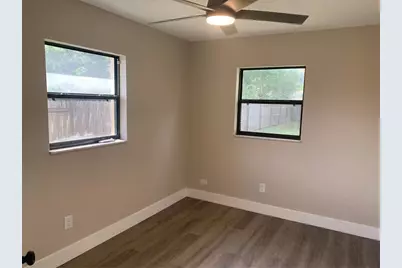 1915 Weeks Avenue, Orlando, FL 32806 - Photo 24