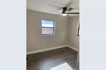 1915 Weeks Avenue, Orlando, FL 32806 - Photo 22