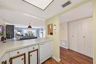 601 N McDonald St, Mount Dora, FL 32757 - Photo 8