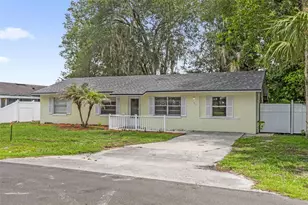 1349 E Wisconsin Ave, Deland, FL 32724 - Photo 2
