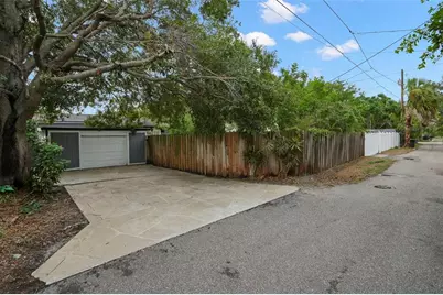 446 37th Avenue NE, Saint Petersburg, FL 33704 - Photo 30