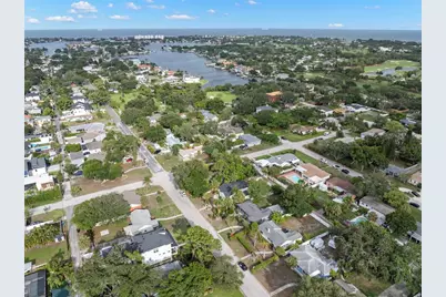 446 37th Avenue NE, Saint Petersburg, FL 33704 - Photo 24