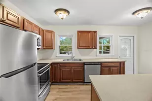 446 37th Ave NE, Saint Petersburg, FL 33704 - Photo 6