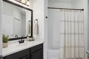 8225 Claire Ann Dr, Orlando, FL 32825 - Photo 20