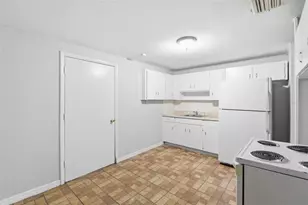 3008 N 43rd St, Tampa, FL 33605 - Photo 12