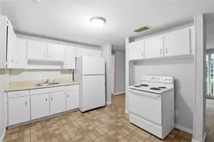 3008 N 43rd St, Tampa, FL 33605 - Photo 14