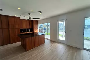 400 Larboard Way, Clearwater Beach, FL 33767 - Photo 6