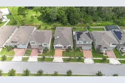 2285 Centerra Loop, Kissimmee, FL 34741 - Photo 4
