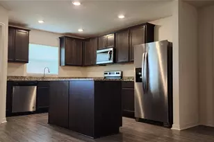 1531 Wynford Cir, Tavares, FL 32778 - Photo 4