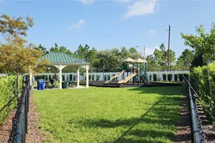 1531 Wynford Cir, Tavares, FL 32778 - Photo 20