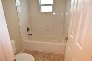 527 Bristol Cir, Kissimmee, FL 34758 - Photo 26
