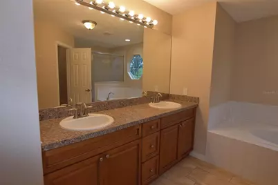 527 Bristol Circle, Kissimmee, FL 34758 - Photo 16