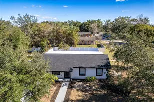 5248 King St, Zephyrhills, FL 33542 - Photo 1