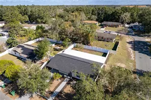 5248 King St, Zephyrhills, FL 33542 - Photo 2