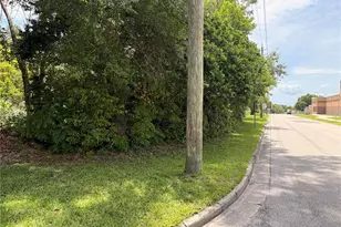 1804 S Maple Ave, Sanford, FL 32771 - Photo 4