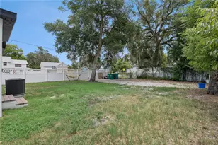 732 E Orange Ave, Eustis, FL 32726 - Photo 32
