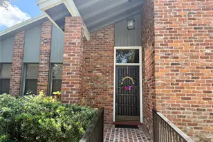 924 Ridgecrest Rd, Orlando, FL 32806 - Photo 2