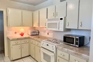 924 Ridgecrest Rd, Orlando, FL 32806 - Photo 10