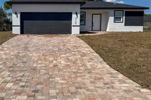 824 Hanover Ave, Sebring, FL 33872 - Photo 1