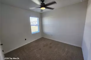 2239 Tay Wes Dr, Saint Cloud, FL 34771 - Photo 6
