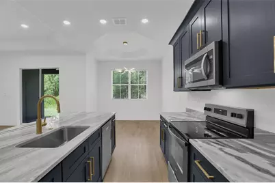 2380 Central Parkway Parkway, Deland, FL 32724 - Photo 14