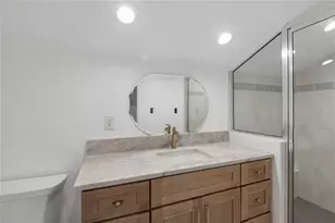 5105 W Neptune Way, Tampa, FL 33609 - Photo 36