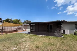 2242 E Dana Dr, Deltona, FL 32738 - Photo 18