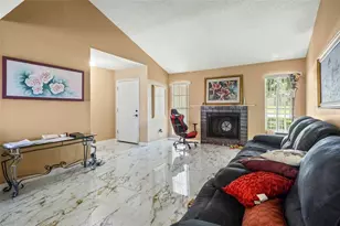 7410 Orange Crest Cir, Lakeland, FL 33810 - Photo 4