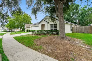 266 Hanging Moss Cir, Lake Mary, FL 32746 - Photo 2