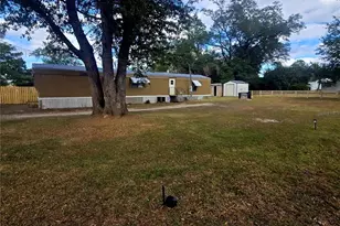 2820 Barnes St, Marianna, FL 32448 - Photo 2